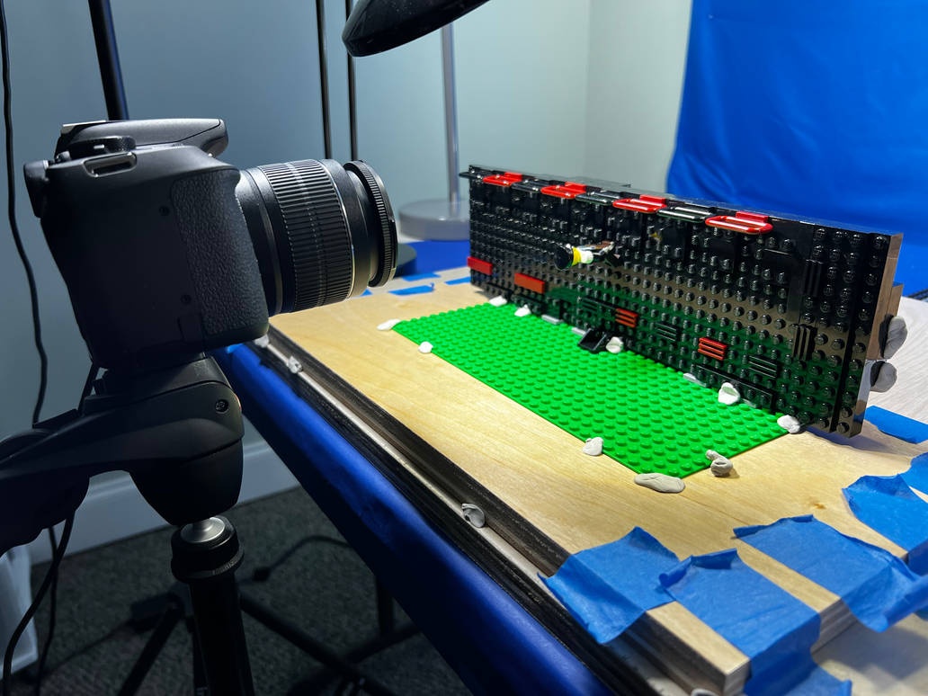 Curriculum Handbook > Photo > filming_a_birds_eye_view_on_bluescreen_with_lego_by_eliashutch_dgtnnc1-pre.jpg